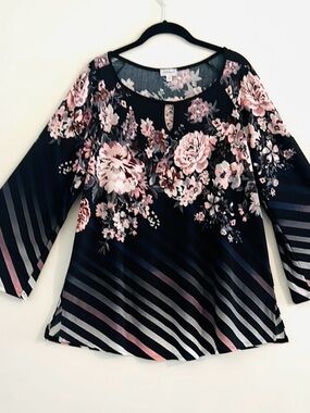 Avenue Black & Pink Floral Print With Striped Designed Top Size 14/16